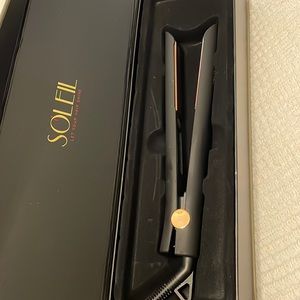 Black hair straightener